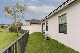 7552 Moonrise Dr, Greenacres, FL 33467 - Photo 28