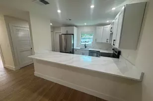 435 SW Natura Ave, Deerfield Beach, FL 33441 - Photo 4