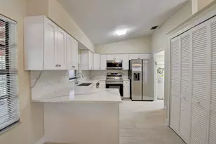 7011 San Sebastian Cir, Boca Raton, FL 33433 - Photo 18