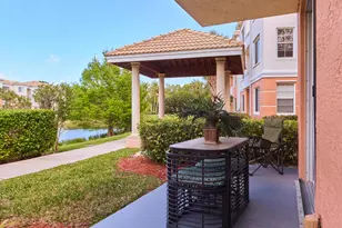 9112 Myrtlewood Cir W, Palm Beach Gardens, FL 33418 - Photo 4