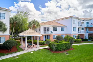 9112 Myrtlewood Cir W, Palm Beach Gardens, FL 33418 - Photo 18