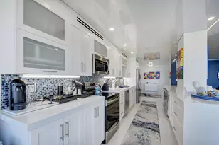 5510 N Ocean Dr, Singer Island, FL 33404 - Photo 8