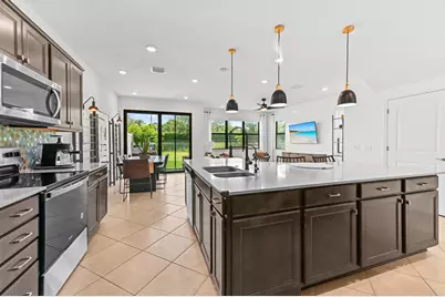 2343 Rollingwood Court, Oakland Park, FL 33309 - Photo 4