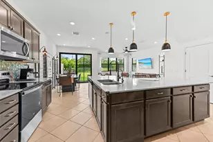 2343 Rollingwood Ct, Oakland Park, FL 33309 - Photo 4