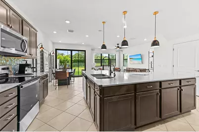 2343 Rollingwood Court, Oakland Park, FL 33309 - Photo 4