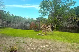 441 SE Glenwood Dr, Port Saint Lucie, FL 34984 - Photo 2