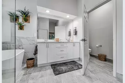 8203 Bellafiore Way, Boynton Beach, FL 33472 - Photo 26