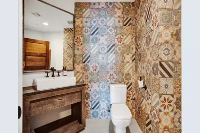 17301 Biscayne Boulevard, North Miami Beach, FL 33160 - Photo 4