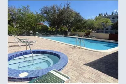 2401 Riverside Drive #308, Coral Springs, FL 33065 - Photo 14