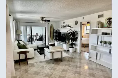 1975 SE 3rd Street #403, Deerfield Beach, FL 33441 - Photo 2