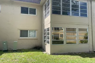 770 Lori Dr, Palm Springs, FL 33461 - Photo 4