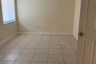 2339 NW 28th St, Oakland Park, FL 33311 - Photo 16