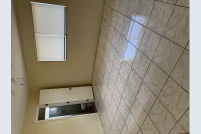 2339 NW 28th Street, Oakland Park, FL 33311 - Photo 2