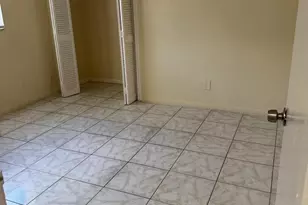 2339 NW 28th St, Oakland Park, FL 33311 - Photo 12