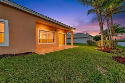 1808 NW 145th Terrace, Pembroke Pines, FL 33028 - Photo 2