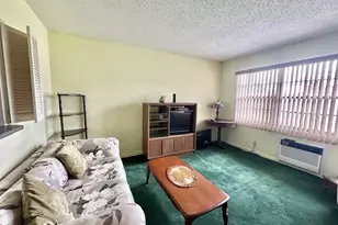 65 Suffolk B, Boca Raton, FL 33434 - Photo 4