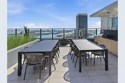 121 NE 5th Street #1506, Miami, FL 33132 - Photo 10