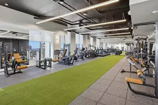 121 NE 5th St, Miami, FL 33132 - Photo 12