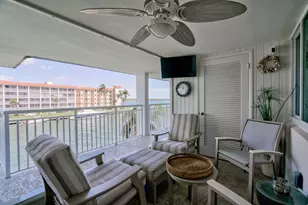 111 Shore Ct, North Palm Beach, FL 33408 - Photo 8
