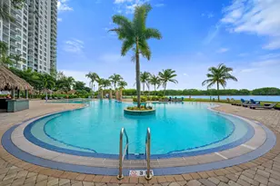 2641 N Flamingo Rd, Plantation, FL 33323 - Photo 8