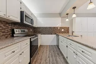 1155 SW 118th Terrace, Davie, FL 33325 - Photo 4