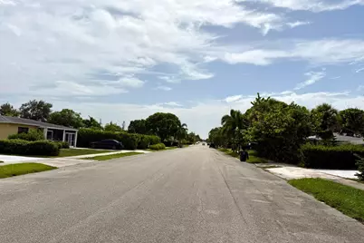 505 Foresteria Drive, Lake Park, FL 33403 - Photo 24