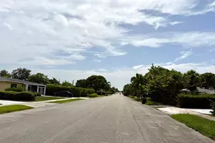 505 Foresteria Dr, Lake Park, FL 33403 - Photo 24
