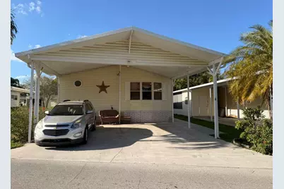 2 S 4 Seasons Road, Palm Beach Gardens, FL 33410 - Photo 1