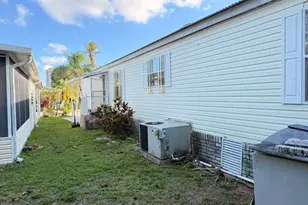 2 S 4 Seasons Rd, Palm Beach Gardens, FL 33410 - Photo 16