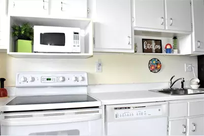 745 SE 19th Avenue #126, Deerfield Beach, FL 33441 - Photo 6