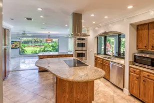 1 Balfour Rd E, Palm Beach Gardens, FL 33418 - Photo 12