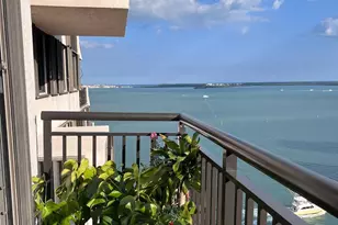 540 Brickell Key Dr, Miami, FL 33131 - Photo 2