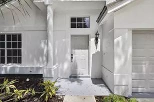 12709 White Coral Dr, Wellington, FL 33414 - Photo 4