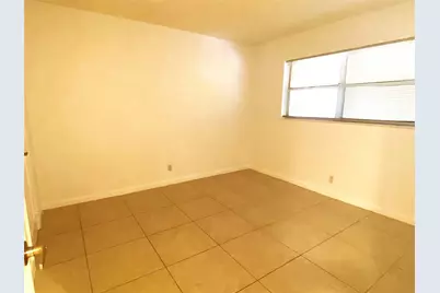 500 SE 2nd Avenue #22, Deerfield Beach, FL 33441 - Photo 6