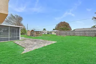 2141 SE Wald St, Port Saint Lucie, FL 34984 - Photo 14