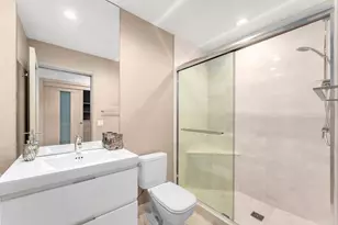 17301 Biscayne Blvd, North Miami Beach, FL 33160 - Photo 32