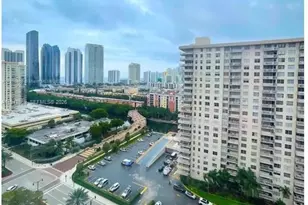 251 174th St, Sunny Isles Beach, FL 33160 - Photo 4