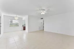 877 Flanders S, Delray Beach, FL 33484 - Photo 8