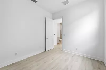 140 SE Via Tirso, Port Saint Lucie, FL 34952 - Photo 20