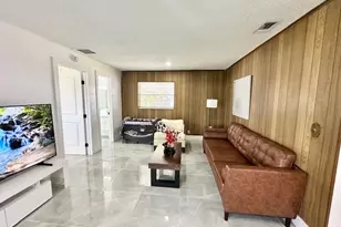 811 SW 18th Ct, Boynton Beach, FL 33426 - Photo 14