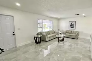 811 SW 18th Ct, Boynton Beach, FL 33426 - Photo 6