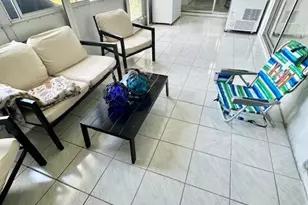 811 SW 18th Ct, Boynton Beach, FL 33426 - Photo 16