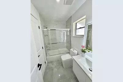 811 SW 18th Court, Boynton Beach, FL 33426 - Photo 12