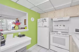 349 Camden O, West Palm Beach, FL 33417 - Photo 16