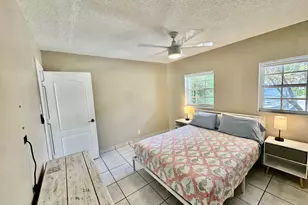 150 NE 146th St, Miami, FL 33161 - Photo 8