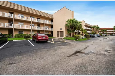 9330 Sunrise Lakes Boulevard #104, Sunrise, FL 33322 - Photo 20