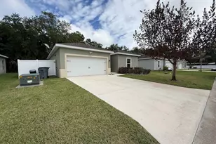 5234 Oakland Lake Cir, Fort Pierce, FL 34951 - Photo 2
