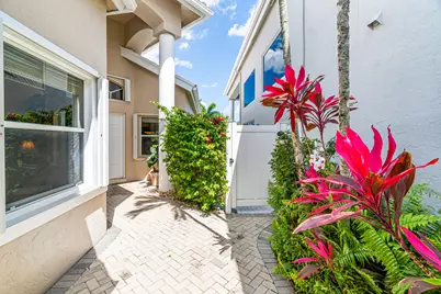 16850 Colchester Court, Delray Beach, FL 33484 - Photo 42