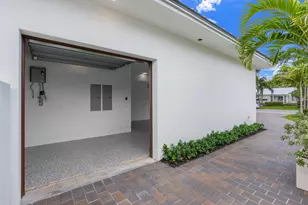 2406 NE 13th Ct, Fort Lauderdale, FL 33304 - Photo 66