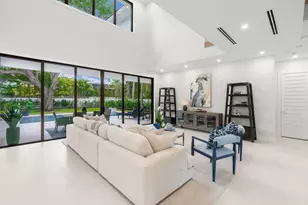 2406 NE 13th Ct, Fort Lauderdale, FL 33304 - Photo 10